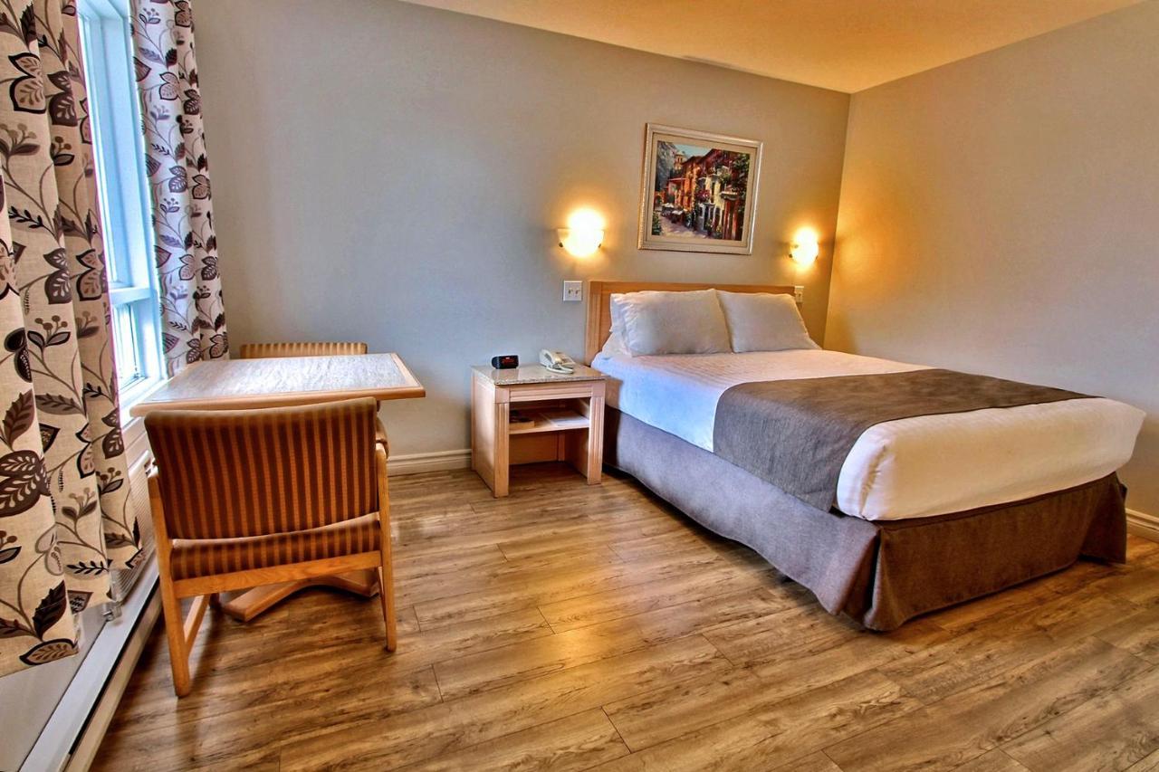Hotel-Motel La Difference Sainte-Marie Eksteriør bilde