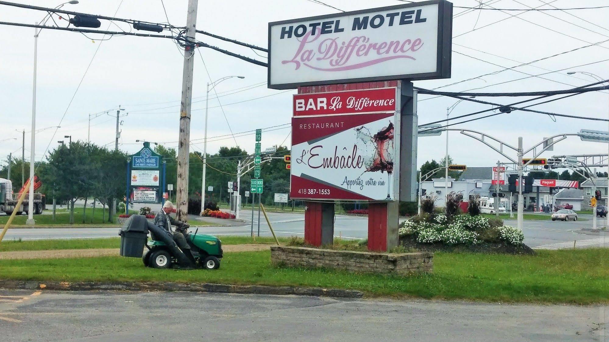 Hotel-Motel La Difference Sainte-Marie Eksteriør bilde